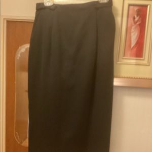 NORTON McNAUGHTON BLACK MAXI SKIRT. SZ 12. $20.